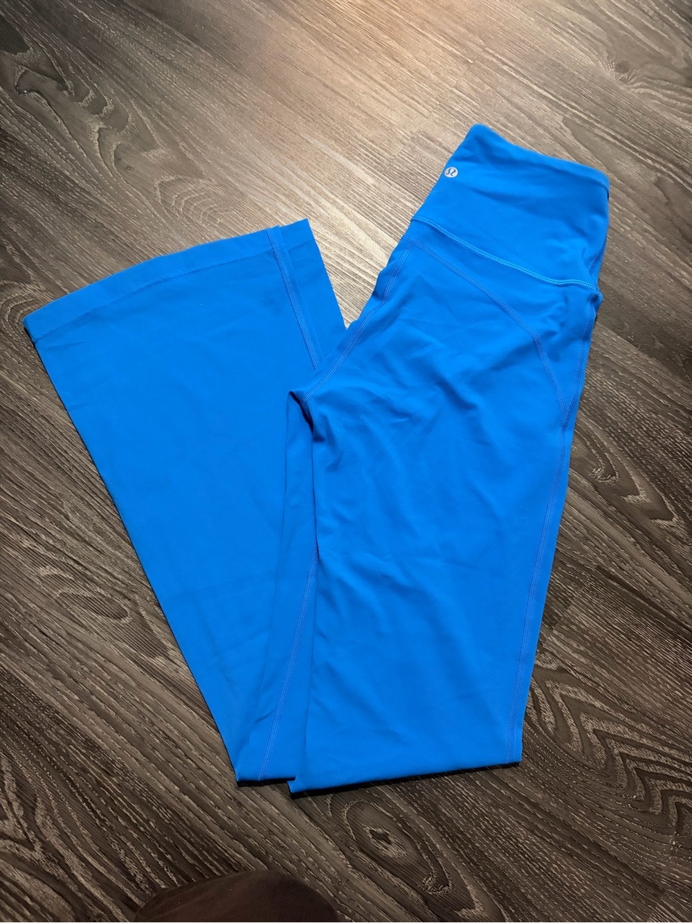 Lululemon Groove Super-High-Rise Flared Pant in Poolside - Picture 3 of 7
